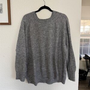 Old Navy Heather Gray Crewneck Sweater